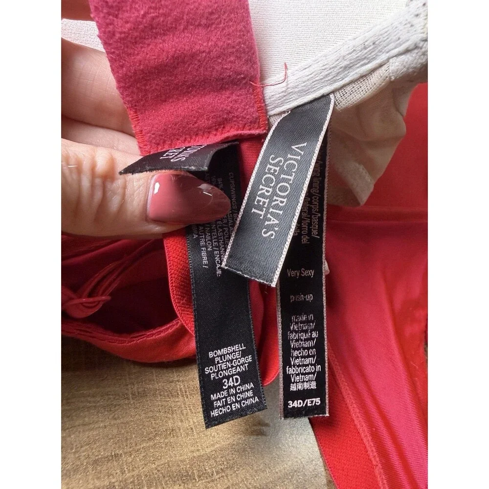 Victoria’s Secret 2 Pc Bra Lot 34D Beige & Red